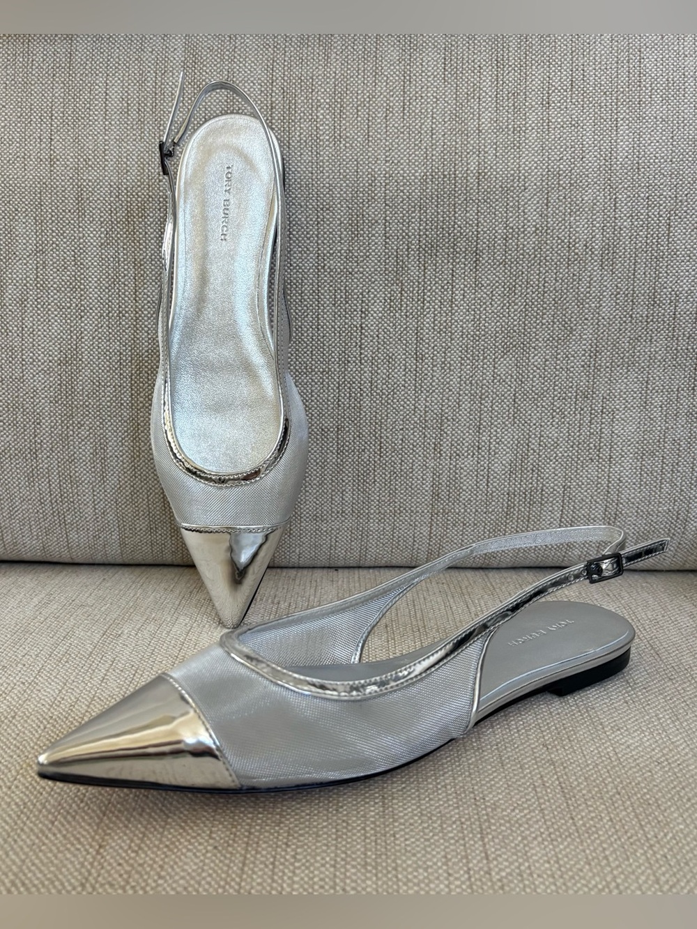 Tory Burch silver mesh pointed-toe slingback flats with a metallic cap toe Sz 7
